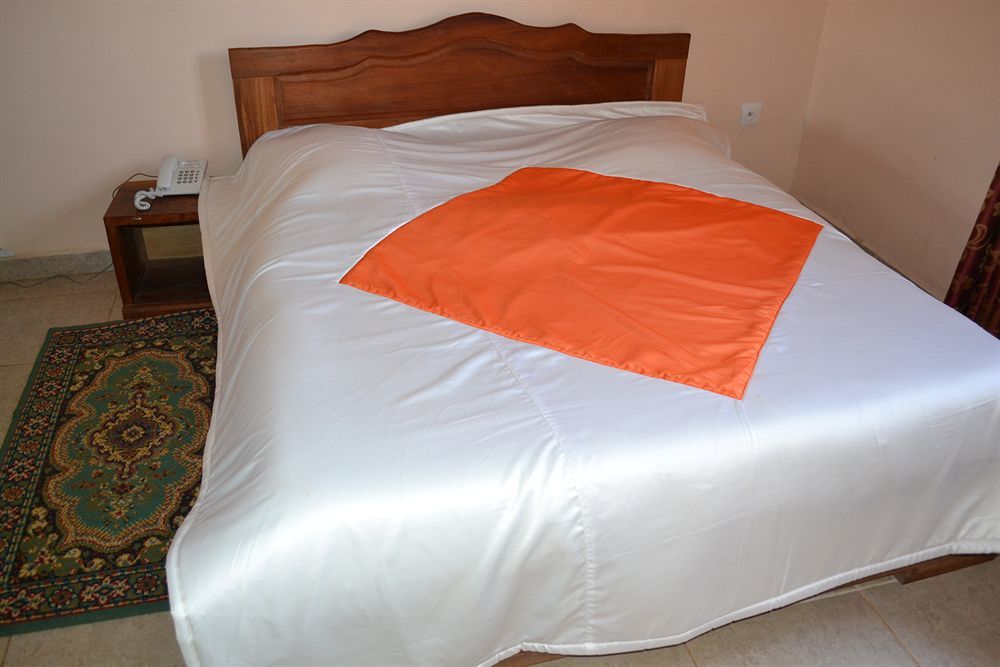 Hotel De Malte Dschang Экстерьер фото